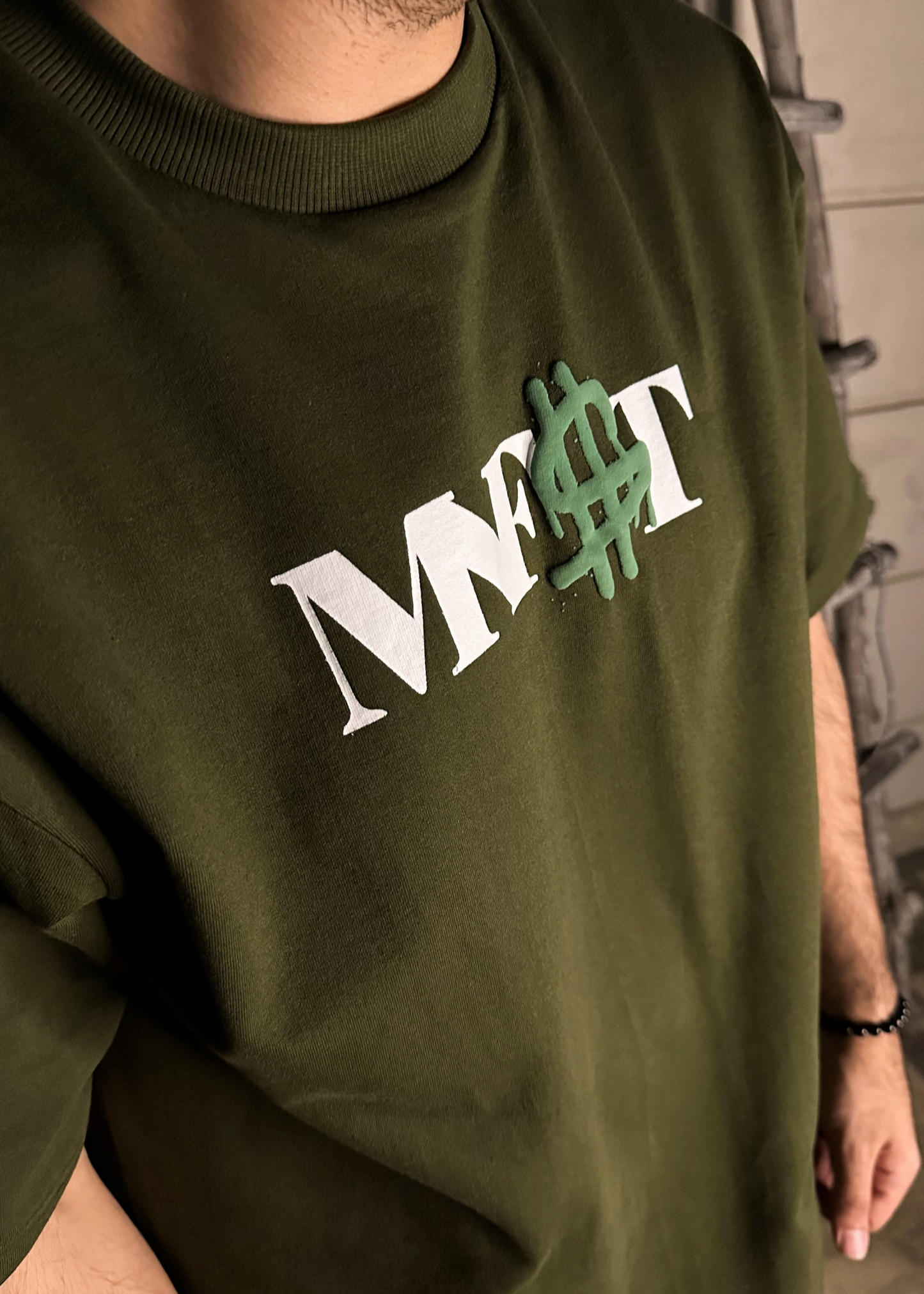 Honey Money MNFST T-shirt
