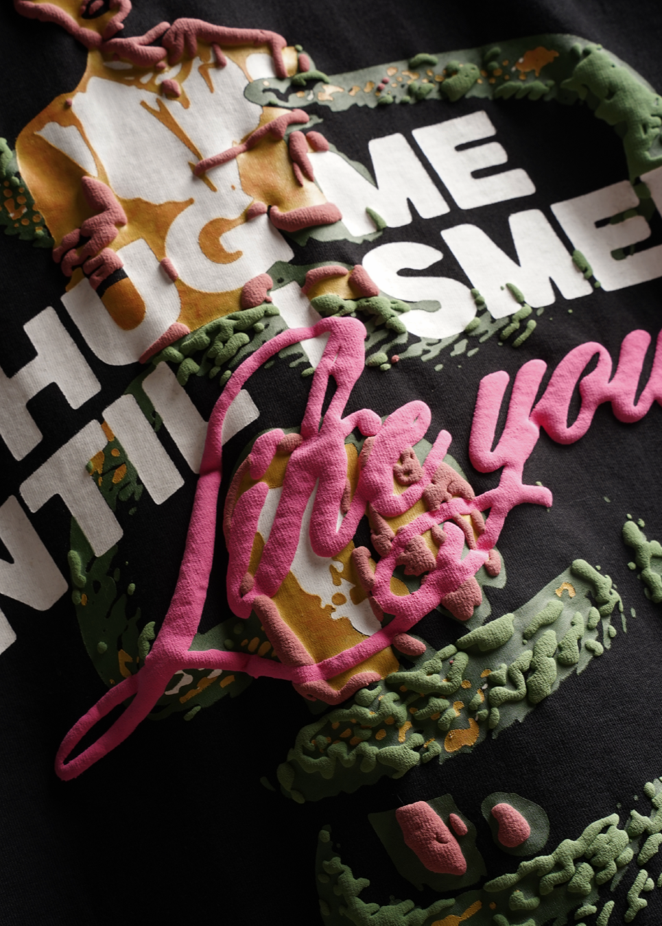Hug Trap MNFST T-shirt
