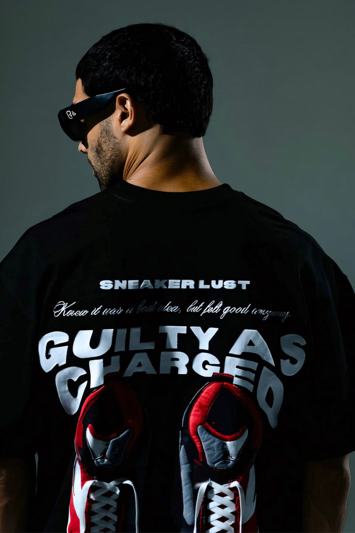 Sneaker Scandal MNFST T-shirt
