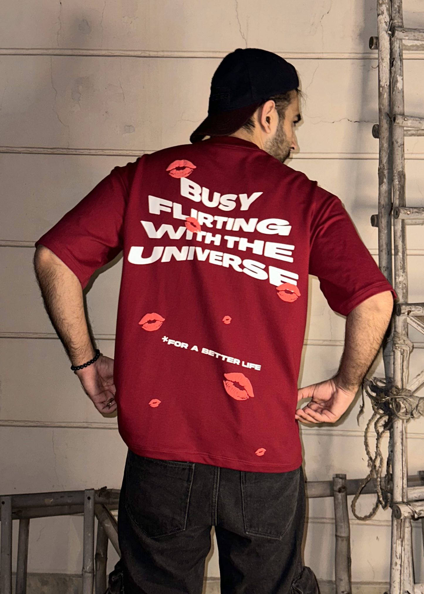 Universal Romance MNFST T-shirt