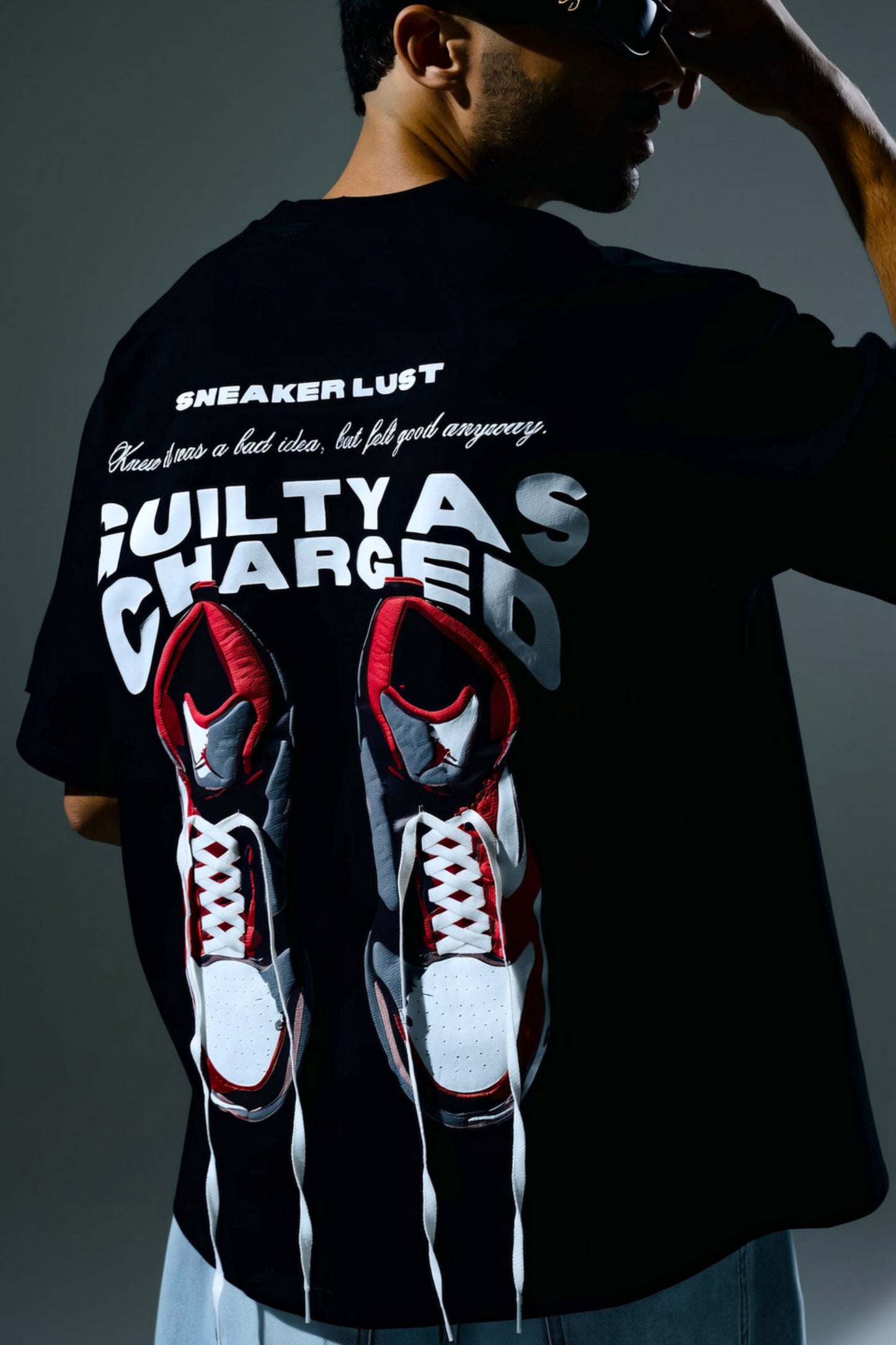 Sneaker Scandal MNFST T-shirt