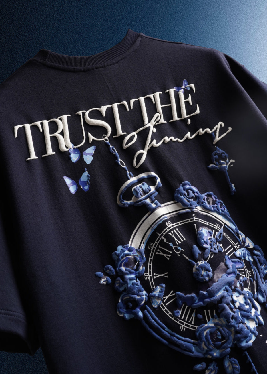 Cosmic Clock MNFST T-shirt