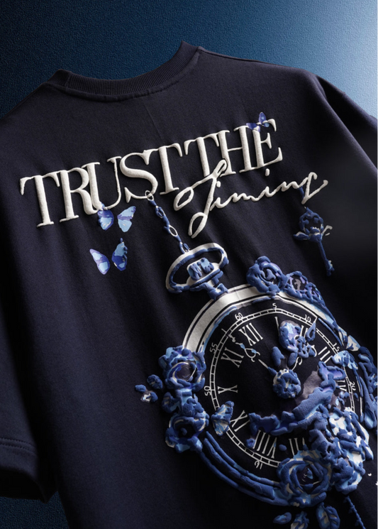 Cosmic Clock MNFST T-shirt
